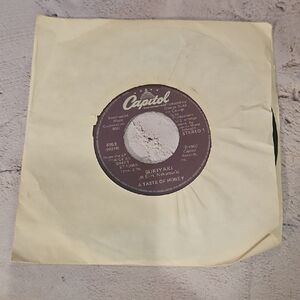 🌟3/$25🌟 Vintage 7-inch vinyl record single "Sukiyaki" by A Taste of Honey